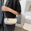 Вечерние сумки Роскошные кожаные сумки для плеч Женские 2021 Бренд Модная мода текстура Одно чистый красный тканый мессенджер