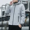 Jacke Männer Wasserdicht Atmungsaktiv mit Kapuze Beiläufige Frühling Herbst Outwear Windjacke Tourismus Berg Regenmantel Männliche Kleidung 210909