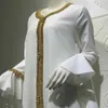 Siskakia Jalabiya Abito caftano per donna Dubai Turchia Nastro dorato Ricamo Sciolto Musulmano arabo Abbigliamento islamico Bianco 210806