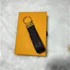 2019 High Qualtiy Keychain Key Ring Holder Key Chain Porte Clef Gift Men Women Souvenirs Car Bag Keychain met Box 684915957