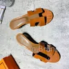 2021 Nuevo diseñador de París Socialite Stitche Slipper Mujeres Real Leathr Slides Calfskin Sandls Chunk Slipers Diseñadores Zapatos Caja