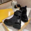 Soepel lederen motorrijder Ankle Chelsea Boots Platform Wedges Slip-on round teen blok hakken platte laarsjes dikke halve laars luxe ontwerper voor dames fabrieksschoenen