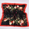 NOUVEAU Foulards En Soie Femmes Fleurs Impression 90 * 90 cm Créateur De Mode Grand Carré Foulard Doux Satin Châle Foulard Tête / Écharpe De Cheveux