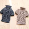 Abbigliamento per cani Fondo di base Fascia alta a due gambe Moda Cappotto maglione lavorato a maglia fatto a mano da uomo Yorkie maltese Chihuahua invernale