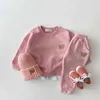 Moda maluch Boys Baby dziewczyna jesienne zestawy ubrań odzież zestaw dla dzieci sport niedźwiedź bluza spodnie 2 szt. Garnitury stroje 211224