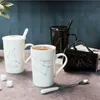 Ceramiczne kubki 12 konstelacje kreatywne szkło z łyżką pokrywą czarny i złoty porcelanowy zodiak mleko filiżanka kawy Drinkware 210804