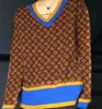 22SS Brown Blue Women Sweaters Knitwear Märke Designer Broder Broderi Tryck Fashion Loose Casual V-Neck Långärmad Singel Bröst Små Söt Vindrock