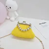 Barn Pearl Handbag 2021 Barn veckade Mini Shell Bag Chic Baby Girls Pearls Candy Colors Plånbok Princess Crossbody Messenger Bags 1334 B3