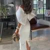 Zarif Kapalı Omuz Cape Tasarım Sıska Parti Elbise Kadınlar Casual Katı Renk Uzun Elbise Sonbahar Moda Geri Yay Elbise Vestido Y1006