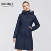 ジッパーと中間の抵抗力のあるフード付き襟の女性のレインコートのウインドプラスのミエゴのデザイナーレディース綿のジャケット211007