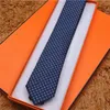 2022 estilos gravata masculina gravata de design tingido com fio de seda gravata de luxo casual de negócios 7,0 cm etiqueta bordada