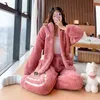 5xl Zima Damska Ciepłe Odzież We Home Odzież Panie Flanel Gruby Coral Polar Cute Cartoon Piżamy Duży rozmiar Woolen Pijama 211109