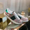 Fashion Top Quality Women Men Leather Casual Shoes Sneakers Handmade Multicolor Gradient Technical Sneaker Printed Dress Trainers Sneaker