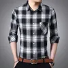 Mäns Casual Shirts Höst Långärmad tröja Män Varumärke Kläder Gentleman Male Classic Plaid Simple Clothes