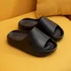 Terlik Yaz Kadın Topuk Moda Kalın Tırtıklı Taban Kaymaz Tatil Bayan Sandalet Slaytlar Kapalı Severler Platform Ayakkabı