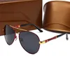 Top Quality Ladies Designer di lusso occhiali da sole Occhiali da sole sovradimensionati Occhiali da sole polarizzati Bianco Cornici Atteggiamento Case Vintage Gafas De Sol Lentes