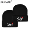 Clima Mr Srs Srs Beanie Casal Amante Bordado Bordado Beanie Dos Desenhos Animados Quente Soft Clui Chapéus Adorável Gosinhos Crianças Cap Knit Hat Y21111