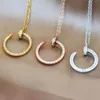 Semplicità della moda collana in stile chiodo La ragazza gioiello incastonata di diamanti Un regalo di coppia Gioielli firmati Alta qualitàOro 18 carati Ci sono molte scatole dei desideri