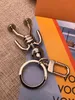 2021 Luxury Designer Keychain Car Key Chain Мужчины женские сумки для подвесных аксессуаров с коробкой 2 варианты