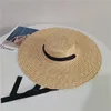 Breda randhattar kvinnor raffia boater hatt 15cm 18cm halm platt sommar med vit svart band slips solstrand keps