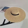 Sombreros de ala ancha Mujeres Raffia Boater Hat 15 cm 18 cm Paja Plana Verano con cinta negra blanca Tie Sun Beach Cap