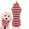 ドッグアパレル服クリスマスペット用品猫のセーターサンタクロースベスト漫画プリント子犬布の外装編み服Tシャツ衣装の服装小さな犬7色