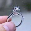 Обручальные кольца 2021 Роскошное обручальное кольцо из стерлингового серебра 925 пробы для женщин Леди Юбилейный подарок Ювелирные изделия оптом Moonso R5469
