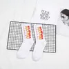 Hip Hop Style hommes lettre chaussettes 3 Styles décontracté coton respirant chaussette pour cadeau fête prix de gros