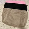 Klassieke mode C vrouwen Schuine satchel handdoek fluwelen schoudertas eenvoudige handtas opbergzakken met grote capaciteit voor dames verzamelen modeartikelen feestgeschenken