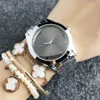 Montre-bracelet à Quartz en forme de cœur pour femmes et filles, haut tendance, cadran creux, bracelet en métal et acier, M60232K