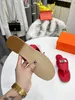 2022 Elixir Sandalen Frauen Sommer Strand Hausschuhe Kette Flache Ein Wort Sandale Dame Flache Silpper Palladium plattierte Schuhschnalle Outdoor Schuhe Flip-Flops Größe 35-44 mit Box