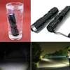 Die tragbare LED-Taschenlampe Gadget Mini mit 2000 lm ist wasserdicht, leistungsstark und leistungsstark. Es eignet sich zum Jagen und Angeln in der Nacht