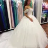 Nuevas cuentas de cristal fuera del hombro cariño encaje blanco vestidos de baile vestidos de novia para novias vestidos de boda hinchados