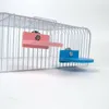 Små djur levererar plastställ plattform husdjur fågel leksaker papegoja rack hamster perches slipning ren bur tillbehör till gerbils möss