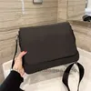 Męskie luksusowe projektanci torby oryginalne skórzane portfel kieszeni celefonowe czarne ramię crossbody pakiet torebki sprzęgła