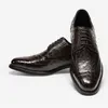 Moda Brogues Esculpido vestido Sapatos Homens Lace-up Negócio formal Embossing negócio de negócios de casamento sapatos para homens C13