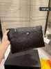 2021 caixa de presente dobrável feminina039s couro preto bolsa mensageiro de ombro 28cm8346046