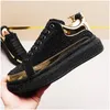 Luxo ouro primavera outono casual sneakers estilo estilo esporte preto couro de patente preto brilhante estudante liso adolescentes tendência mista cores para homens vestido sapatos