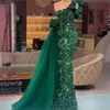 2022 Elegant arabe vert foncé robes de soirée fille paillettes paillettes à une épaule sirène robe de bal sirène peplum longueur de sol