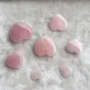 天然バラ石英ハート型ピンククリスタル刻まれた手のひら愛の癒しの宝石王恋人Gife Stone Crystal Heart Gems Sgh