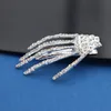 Śmieszne Styl Metalowe Klipy Włosów Hairpin Barrettes Fashion Hand Claw Diament Diamond Hairpins Barrette