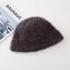 Winter Caps Soft High Content Angora Królik Włosy Ciepłe Dzianie Rozrywka Lady Skullies Czapki Czapka Mężczyźni Kobiety Fajny kapelusz