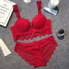 Mode Höst och Vinter Underkläder Kvinna Sexig Lace Justerbar BRA Set Tunn Plus Size Push Up Bra Set X0526