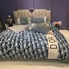 高品質のホーム羽毛布団カバー冬の手紙パターンクラシック寝具カバーファッション新しい到着寝具セットShip264C