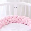 Yastık Örme Uzun Anti-çarpışma Şeridi Düğümlü Top Büküm Örgü Yatağı Surround Çocuk Odası