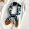 Bufandas 2021 verano bufanda cuadrada de seda mujer leopardo Foulard cuello diadema chal envoltura pequeña Pashmina pañuelo pañuelo