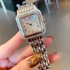 Kvinnor Rostfritt stål Quartz Armbandsur Square Geometriska Romerska Numeraler Titta på damer Moder av Pearl Ring Panthere Watch 27mm