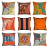 45 * 45cm Coussin de coussin de la série orange Couvertures Horses Flower Impression Coussin d'oreiller pour chaise à la maison Canapé Sofa Décoration Taie d'oreiller carrée en vente Europen marque