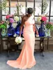 Jedno ramię Mermaid Druhna Dresses Pleats Garden Kraj Kobiety Wedding Guest Evening Party Suknie Maif of Honor Dress Plus Size Tani