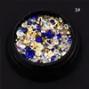 Färgglada naglar Rhinestones DIY Nail Art Glitter Diamanter Kristaller Pärlor Smycken Multi Styles Guld Silver Studs Gems Metal Rivets Charms